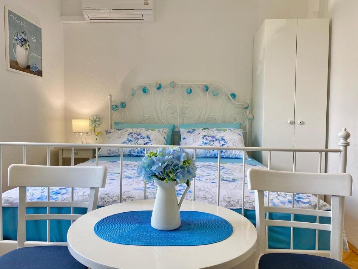 Apartmani Marko 투체피 외부 사진