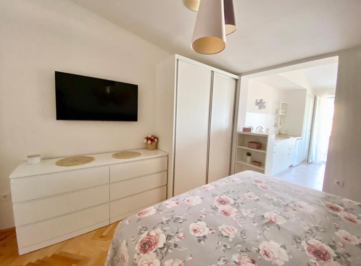 Apartmani Marko 투체피 외부 사진